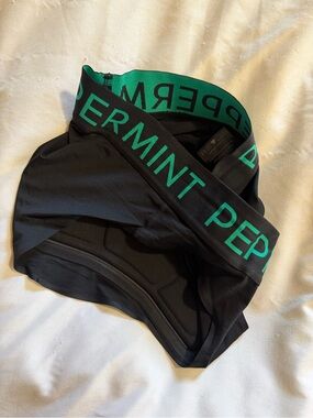 Peppermint Black & Green Women's Chamois Briefs - Stretch Waistband